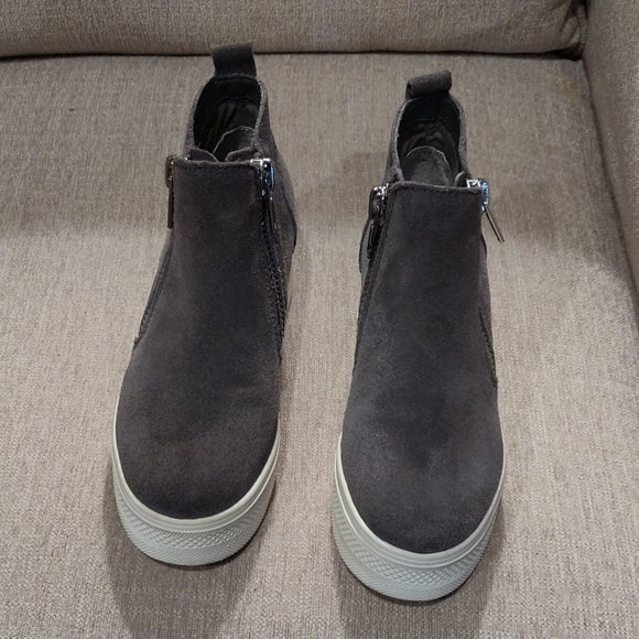 Steve Madden Click Wedge Sneakers Grey Suede WOMEN'S SIZE 5 - Picture 3 of 6